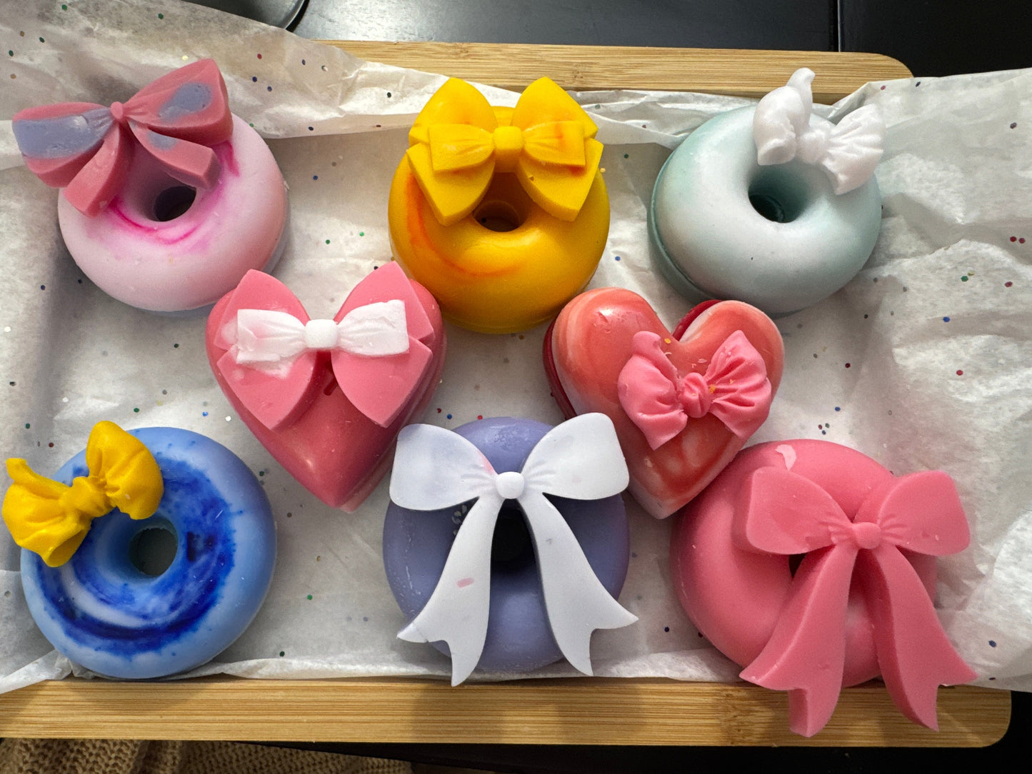 HEARTS/DONUTS WAX MELTS 8 PACK CUSTOM AVAILABLE